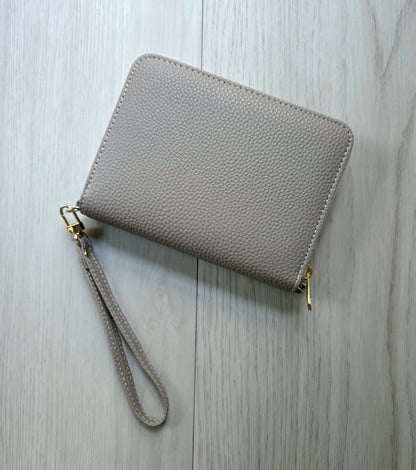 A7 Pebble Leather Wallets w/ wristlet