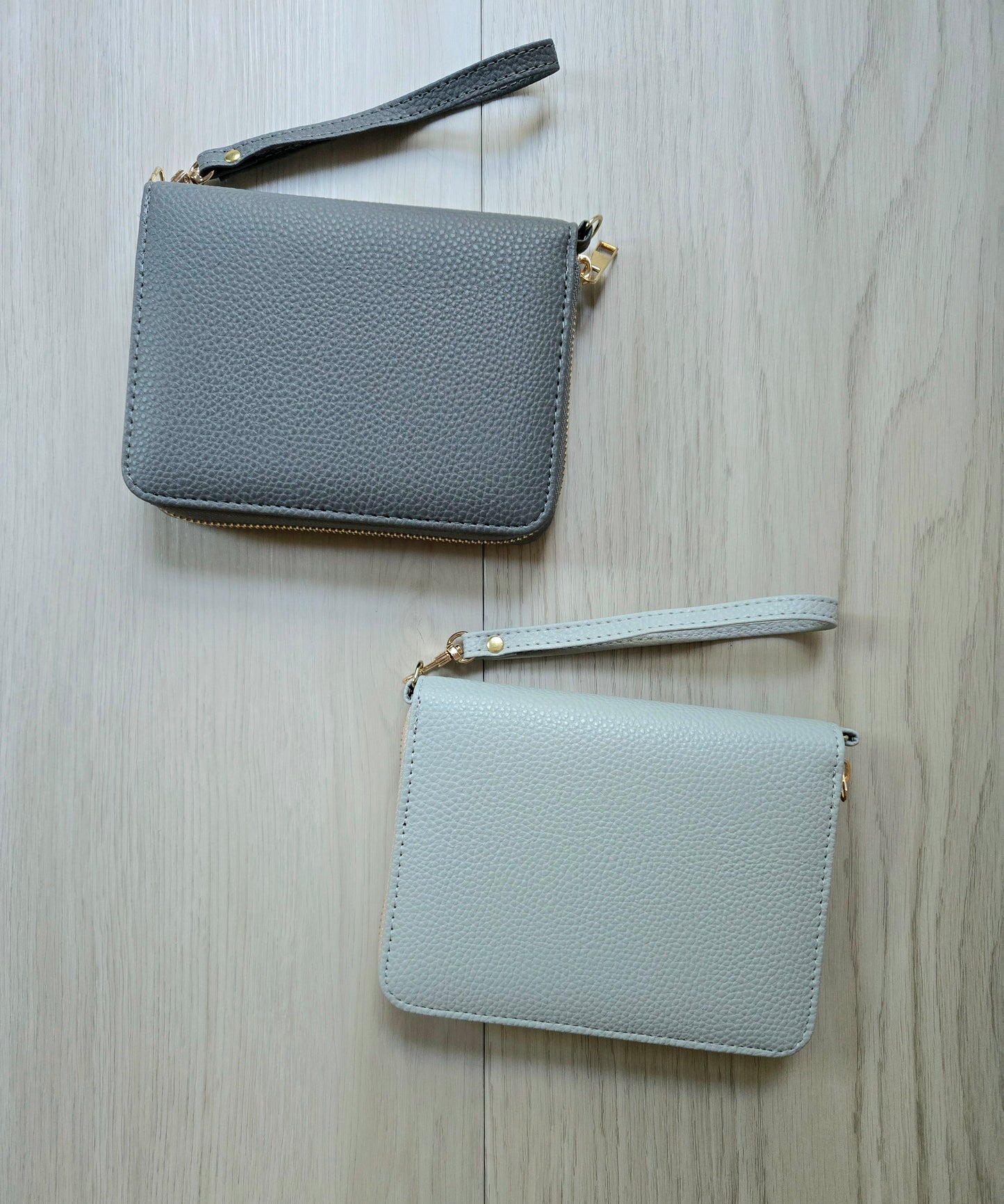 A7 Pebble Leather Wallets w/ wristlet